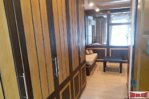 Chalet de 1 dormitorio en Bangkok, Tailandia № 204009 - foto 4