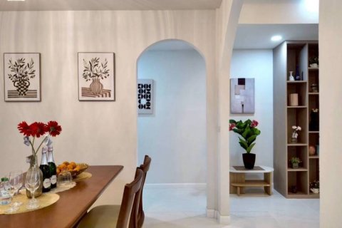 Casa de 3 dormitorios en Pattaya, Tailandia № 162894 - foto 9