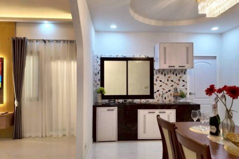Casa de 3 dormitorios en Pattaya, Tailandia № 162894 - foto 7