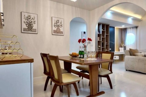 Casa de 3 dormitorios en Pattaya, Tailandia № 162894 - foto 8