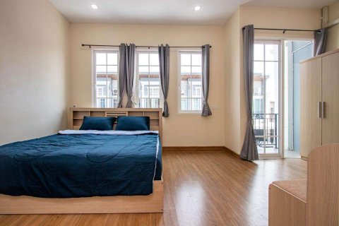 Casa de 4 dormitorios en Chiang Mai, Tailandia № 205516 - foto 2