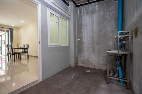 Casa de 4 dormitorios en Chiang Mai, Tailandia № 205516 - foto 15