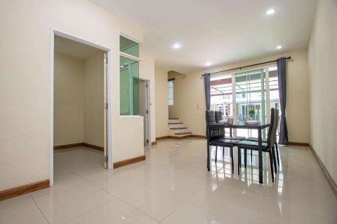 Casa de 4 dormitorios en Chiang Mai, Tailandia № 205516 - foto 8