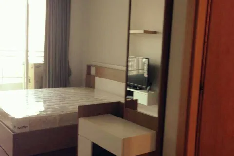 Studio in the Condo in Watthana, Bangkok, Thailand № 200569 - Foto 2
