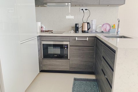 Condo à Watthana, Bangkok, Thaïlande, 1 chambre  № 200568 - photo 6