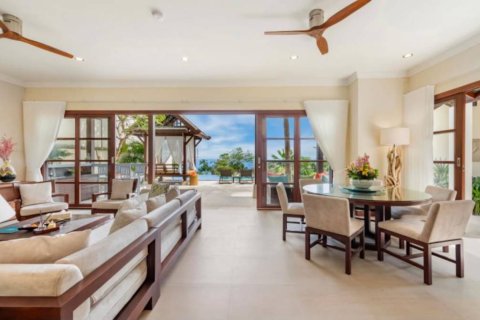 Chalet de 4 dormitorios en Surat Thani, Tailandia № 150884 - foto 2