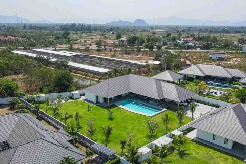 Chalet de 4 dormitorios en Hua Hin, Tailandia № 161191