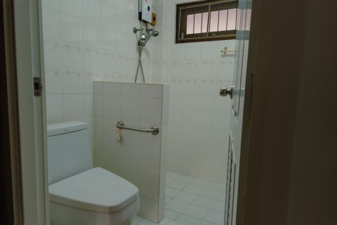 Casa de 2 dormitorios en Chiang Mai, Tailandia № 161195 - foto 16