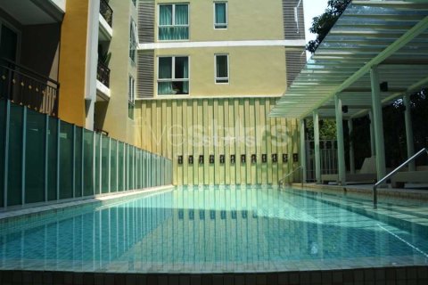 Condominio de 3 dormitorios en Bangkok, Tailandia № 66973 - foto 10