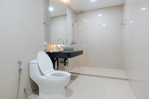 Condominio de 2 dormitorios en Bangkok, Tailandia № 143826 - foto 8