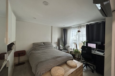 Studio in the Condo in Watthana, Bangkok, Thailand  № 160924 - Foto 5