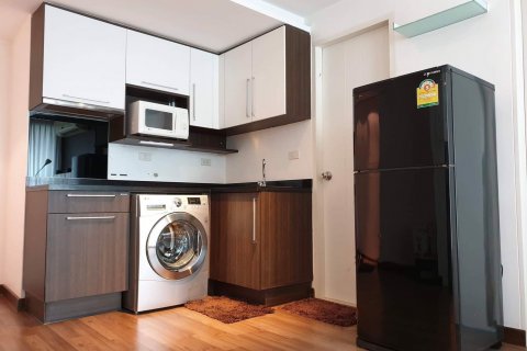 Eigentumswohnung in Bangkok, Thailand, 1 Schlafzimmer  № 66798 - Foto 4