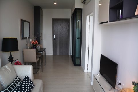 Condominio de 1 dormitorio en Bangkok, Tailandia № 66801 - foto 7