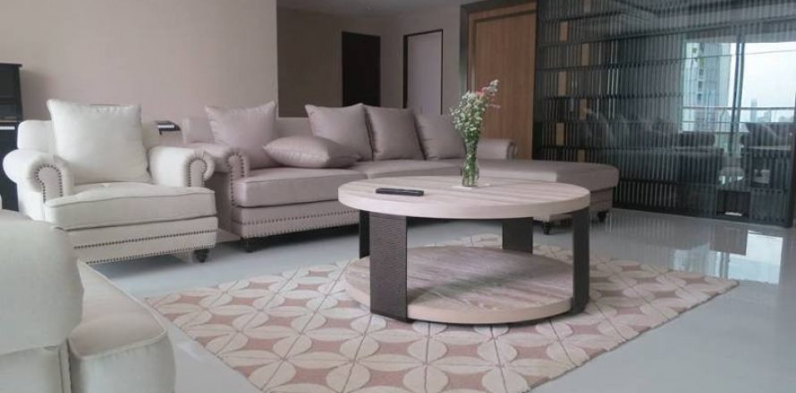 Condominio de 4 dormitorios en Bangkok, Tailandia № 66795