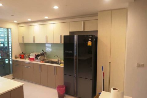 Condominio de 4 dormitorios en Bangkok, Tailandia № 66795 - foto 4