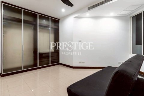 Condo à Pattaya, Thaïlande, 3 chambres № 197971 - photo 23