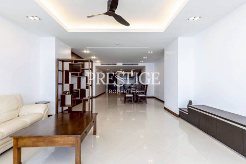 Condo à Pattaya, Thaïlande, 3 chambres № 197971 - photo 4