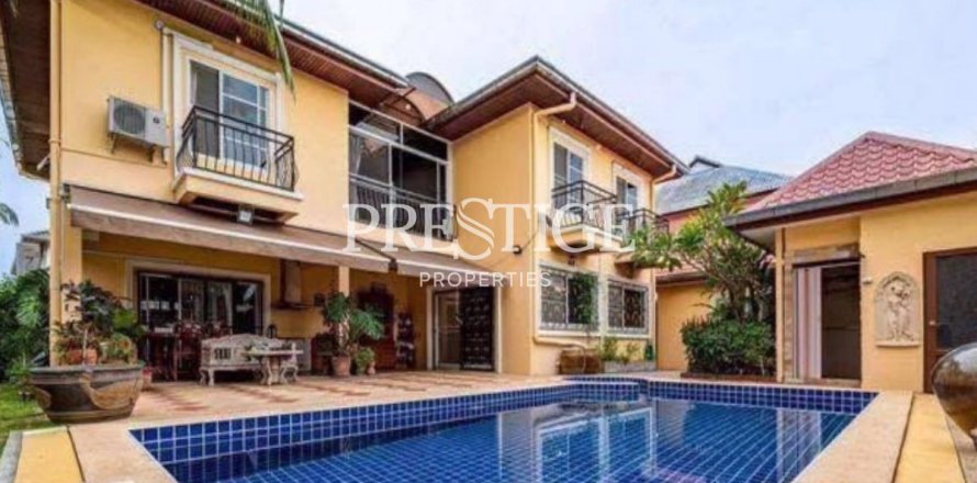 Maison à Pattaya, Thaïlande 6 chambres № 197970