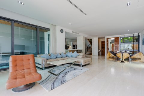 Chalet de 3 dormitorios en Phuket, Tailandia № 137090 - foto 14