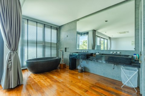 Chalet de 3 dormitorios en Phuket, Tailandia № 137090 - foto 27