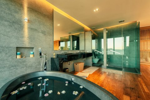 Chalet de 3 dormitorios en Phuket, Tailandia № 137090 - foto 26