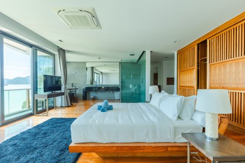 Chalet de 3 dormitorios en Phuket, Tailandia № 137090 - foto 22
