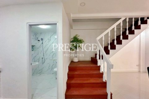 Casa de 2 dormitorios en Pattaya, Tailandia № 209056 - foto 10