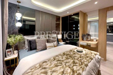 Condo in Pattaya, Thailand, 2 bedrooms № 197470 - photo 8