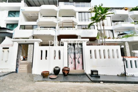 Casa de 8 dormitorios en Pattaya, Tailandia № 198403