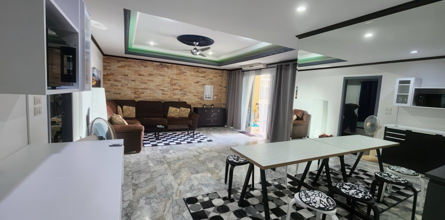 Apartamento de 2 dormitorios en Pattaya, Tailandia № 155519