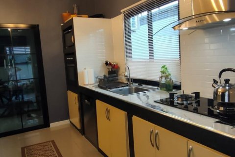 Casa de 3 dormitorios en Pattaya, Tailandia № 155521 - foto 13