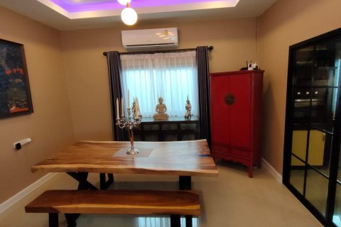 Casa de 3 dormitorios en Pattaya, Tailandia № 155521 - foto 9