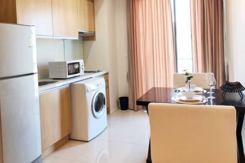 Condominio de 1 dormitorio en Bangkok, Tailandia № 143714 - foto 2