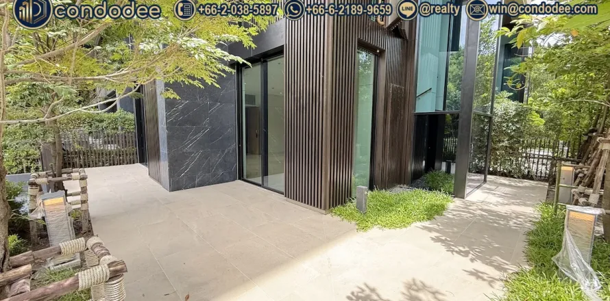 Condo à Bangkok, Thaïlande, 3 chambres № 225684