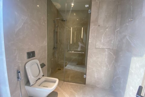 Condominio de 2 dormitorios en Khlong San, Bangkok, Tailandia № 134062 - foto 16