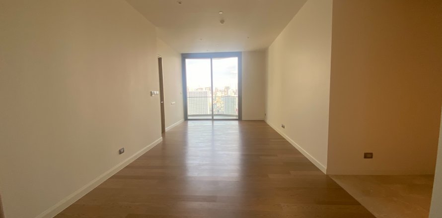 Condominio de 2 dormitorios en Khlong San, Bangkok, Tailandia № 134062