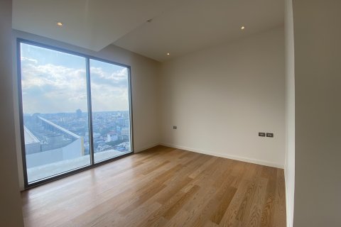 Condominio de 2 dormitorios en Khlong San, Bangkok, Tailandia № 134062 - foto 3