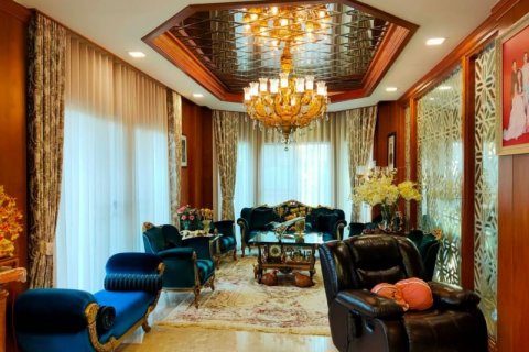 Chalet de 4 dormitorios en Taling Chan, Bangkok, Tailandia № 134058 - foto 4