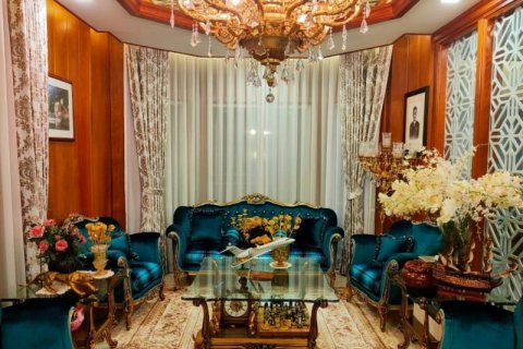Chalet de 4 dormitorios en Taling Chan, Bangkok, Tailandia № 134058 - foto 5