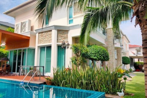 Chalet de 4 dormitorios en Taling Chan, Bangkok, Tailandia № 134058 - foto 20