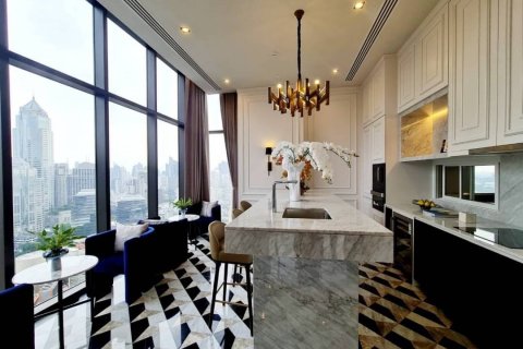 Condominio de 2 dormitorios en Pathum Wan, Bangkok, Tailandia № 134061 - foto 13