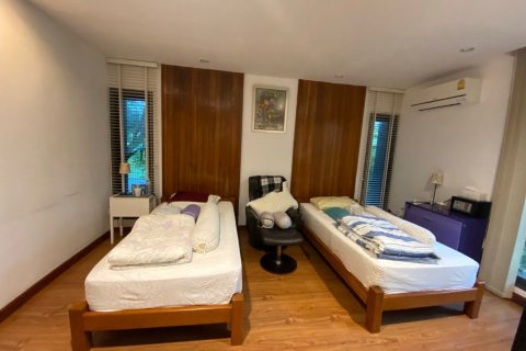 Chalet de 4 dormitorios en Bang Phli Yai, Tailandia № 134063 - foto 14