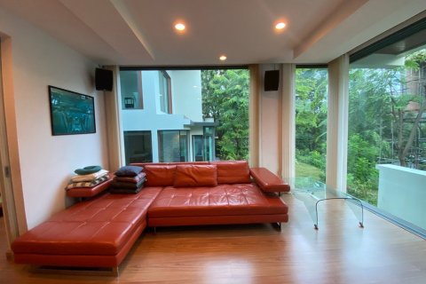 Chalet de 4 dormitorios en Bang Phli Yai, Tailandia № 134063 - foto 8