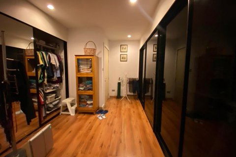 Chalet de 4 dormitorios en Bang Phli Yai, Tailandia № 134063 - foto 13