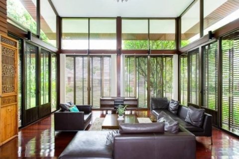 Villa in Watthana, Bangkok, Thailand 4 Schlafzimmer № 134064 - Foto 15