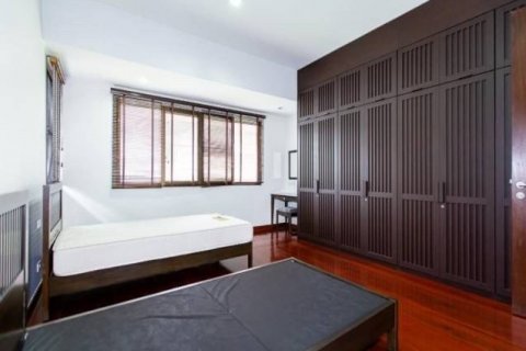 Villa in Watthana, Bangkok, Thailand 4 Schlafzimmer № 134064 - Foto 16