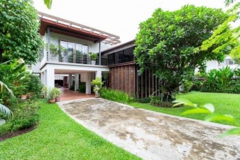 Villa in Watthana, Bangkok, Thailand 4 Schlafzimmer № 134064 - Foto 4