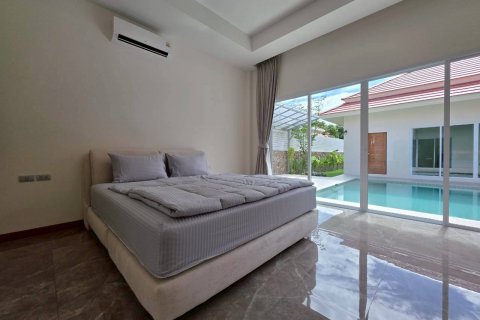 Casa de 3 dormitorios en Pattaya, Tailandia № 144465 - foto 23
