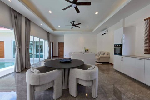 Casa de 3 dormitorios en Pattaya, Tailandia № 144465 - foto 7