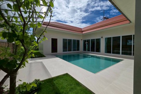 Casa de 3 dormitorios en Pattaya, Tailandia № 144465 - foto 21